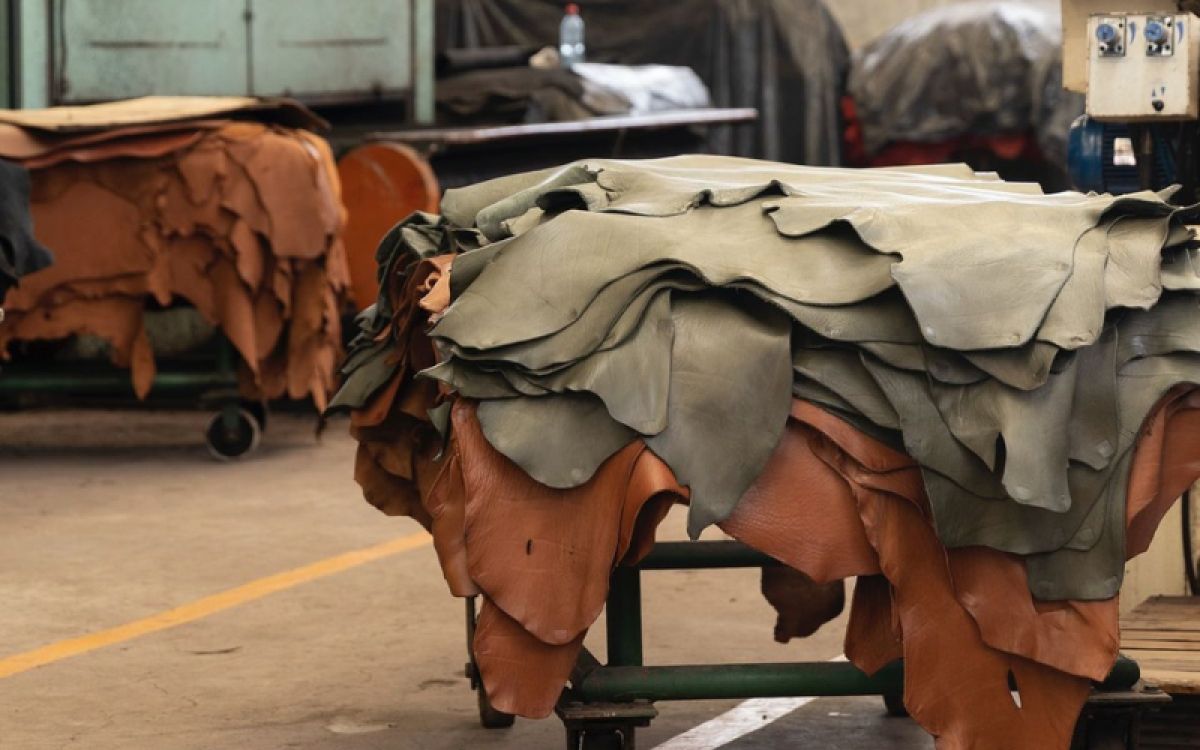 GreenMoss &amp; Chrome-Tanned Leather Collections: From Crust to Premium Finish
