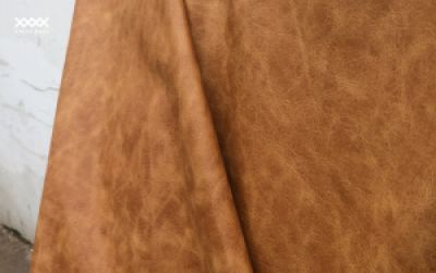 Aniline Leather &ndash; The Purest Expression of Italian Bovine Leather